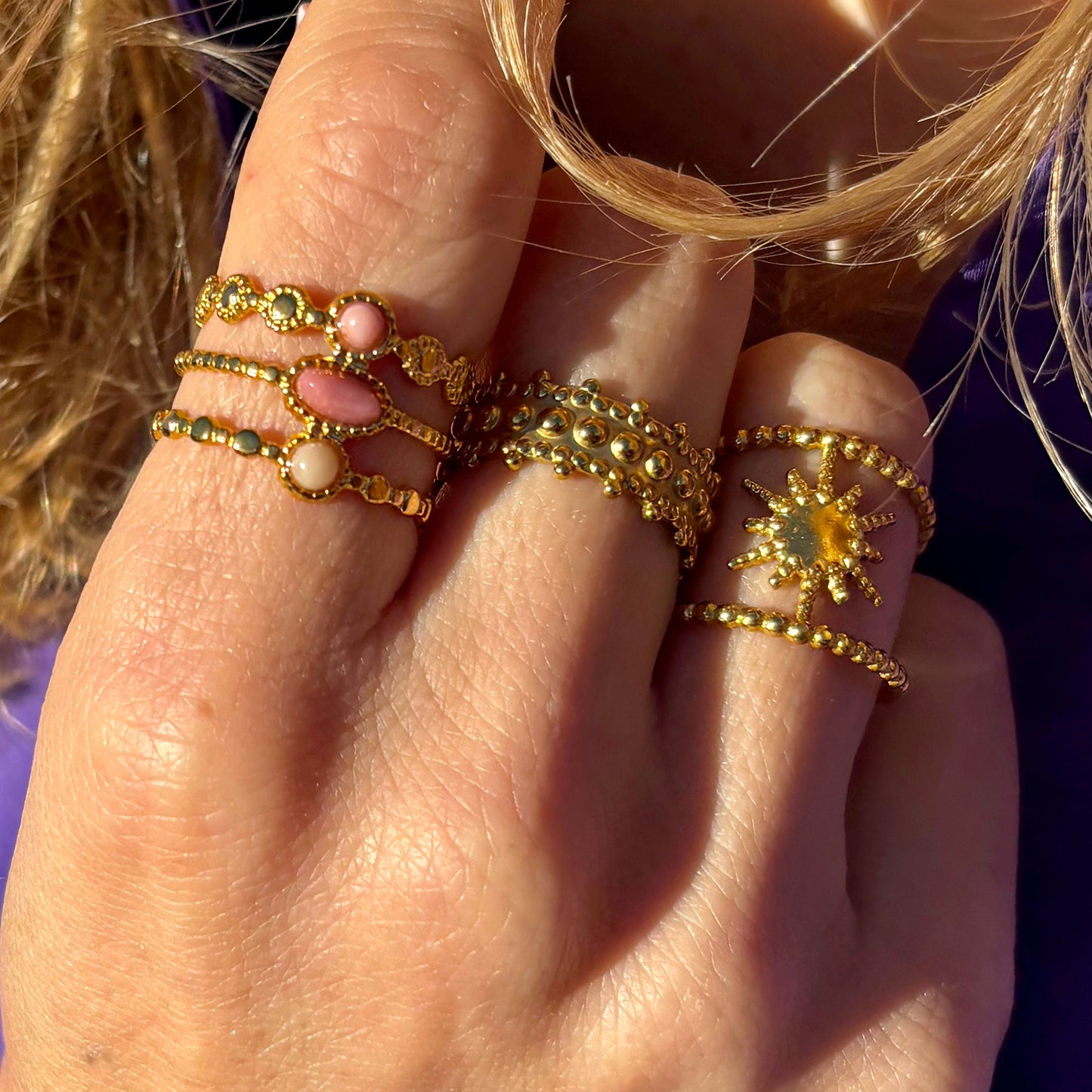 assortir ses bagues pour un style chic et bohème