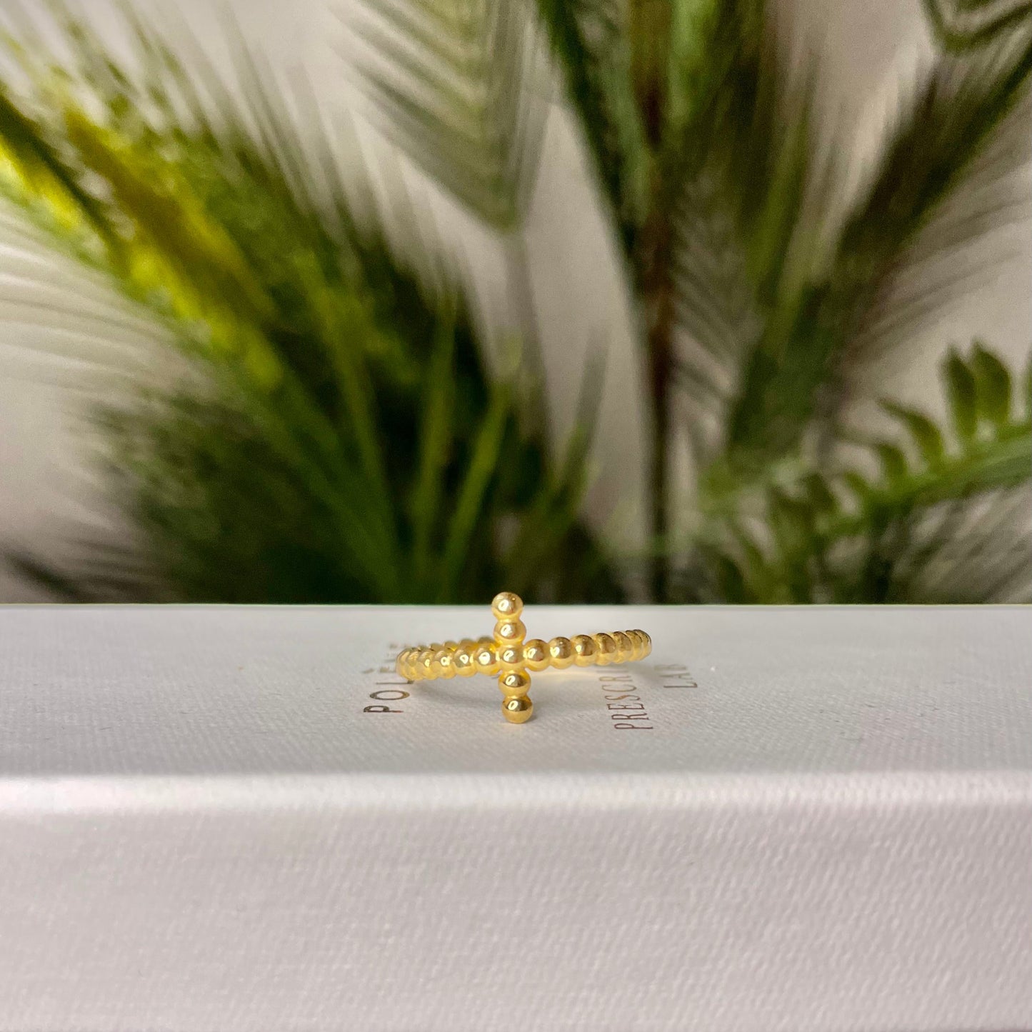 bague croix en acier inoxydable, résistante à l'eau. design élégant et intemporel, parfait pour un style affirmé au quotidien