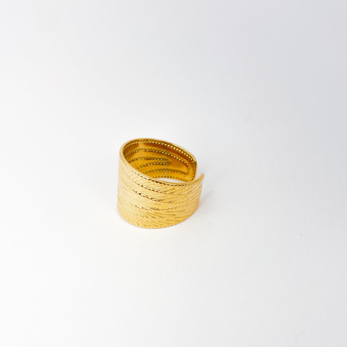Bague manchette waterproof et ajustable. bijoux tendance et bohème à prix bas