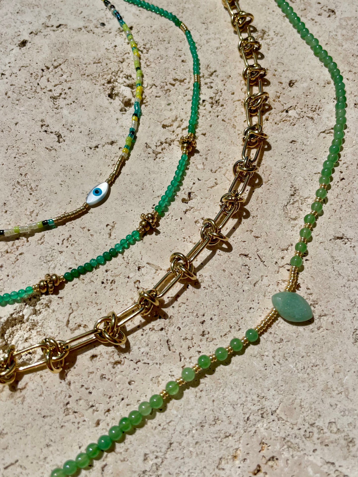 Collier Cuevas