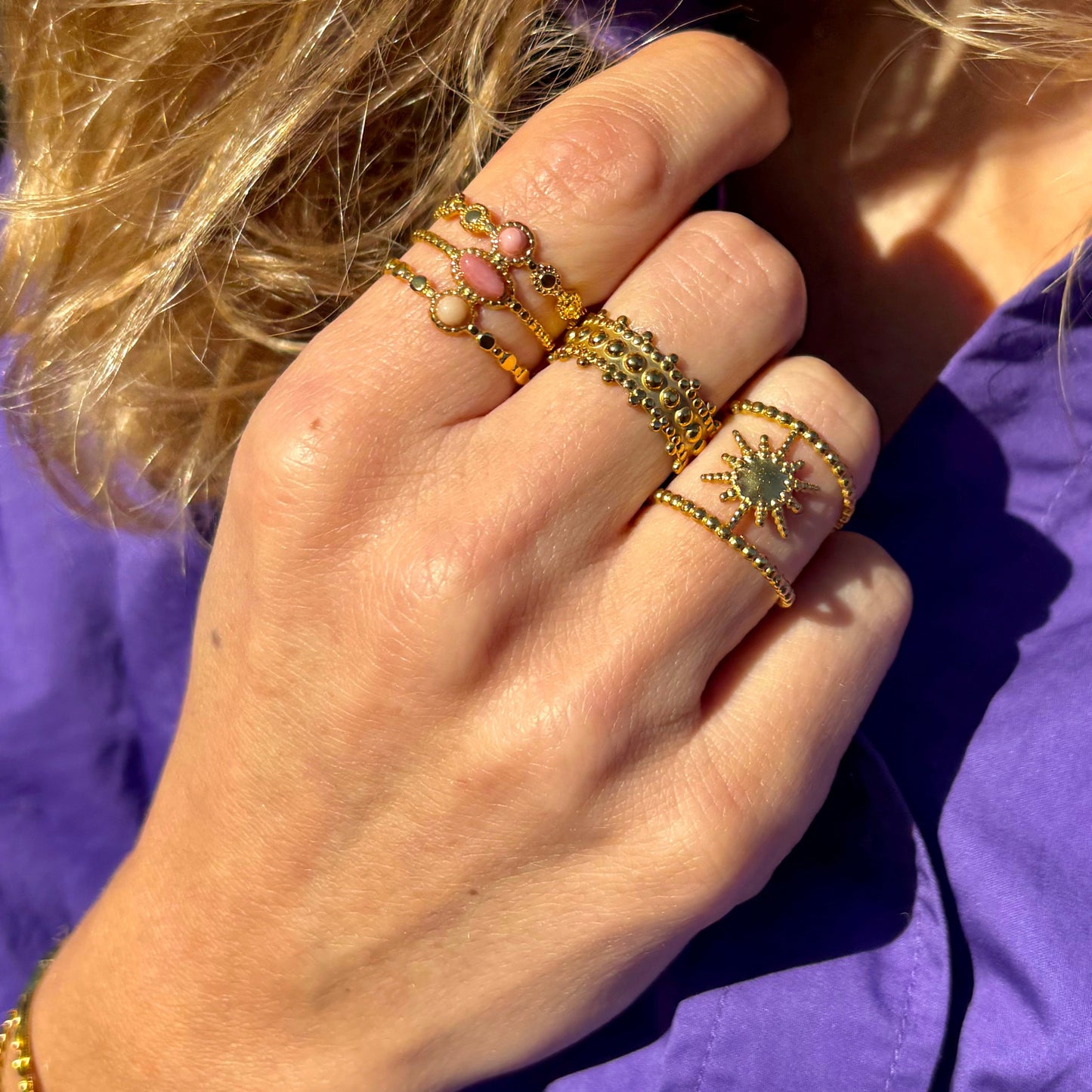 trio de bague à effet perlé. acier inoxydable doré pour un look mode et estival